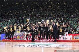 如何评价？小杨正负值全队第二，埃迪6失误赛季新高&6犯离场