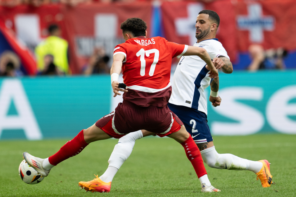 球员社媒致 球员社媒致